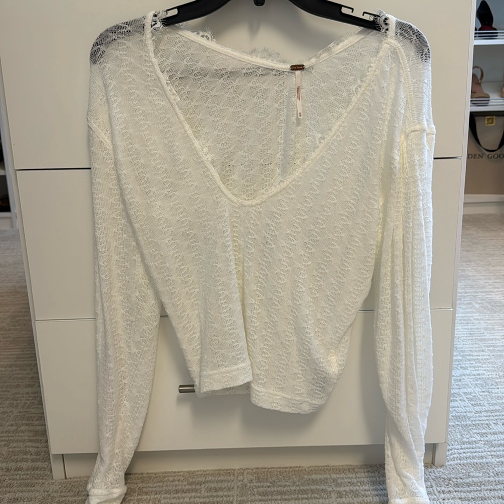 Free people - extra small - long sleeve white lace top - V-neck